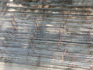 Galvanized wire mesh roll for fencing in Chennai